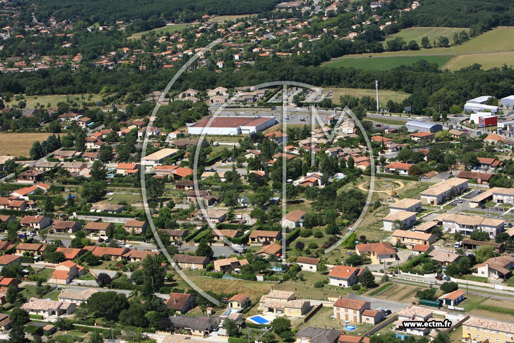 Photo arienne de La Salvetat Saint Gilles