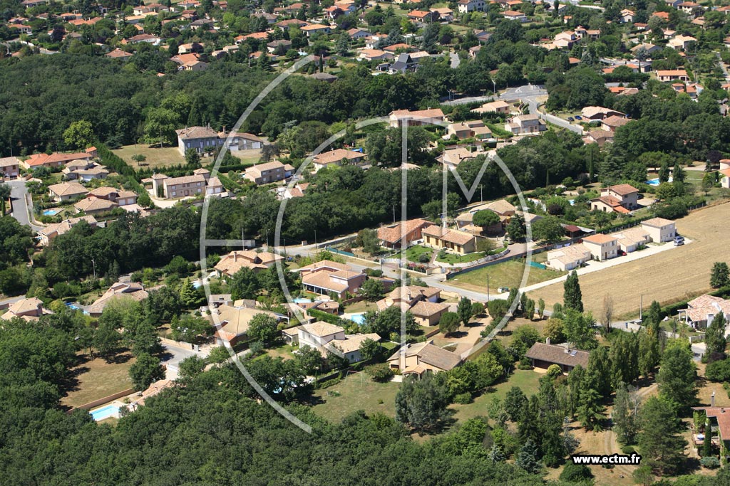 Photo arienne de La Salvetat Saint Gilles