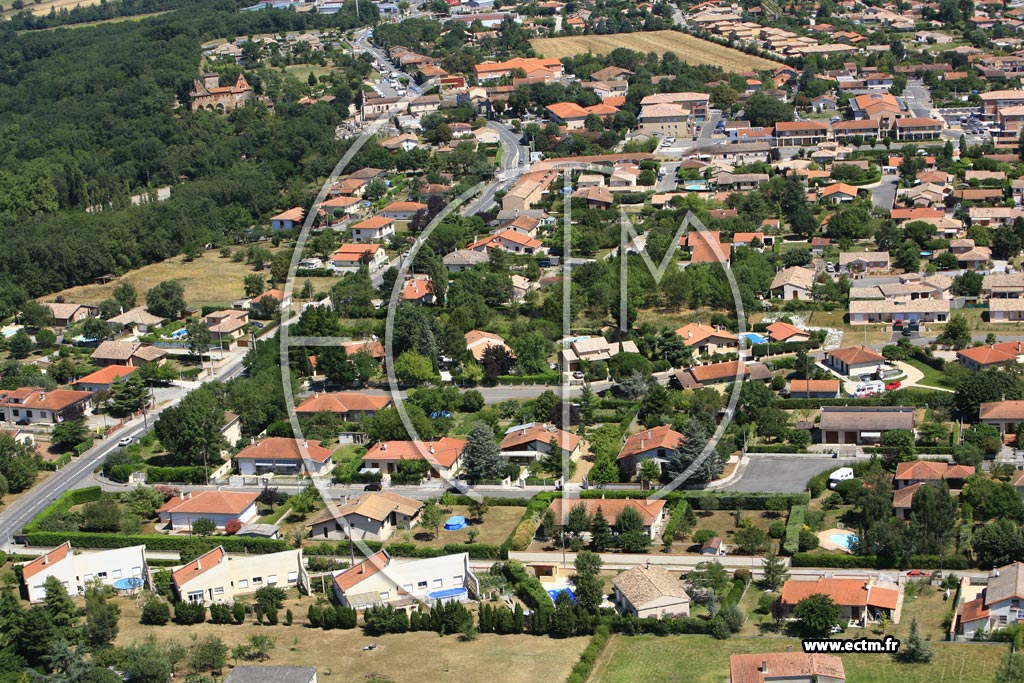 Photo arienne de La Salvetat Saint Gilles