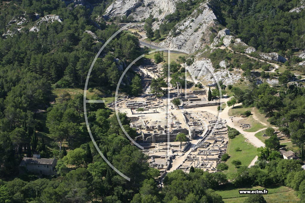 Photo arienne de Site Antique de Glanum