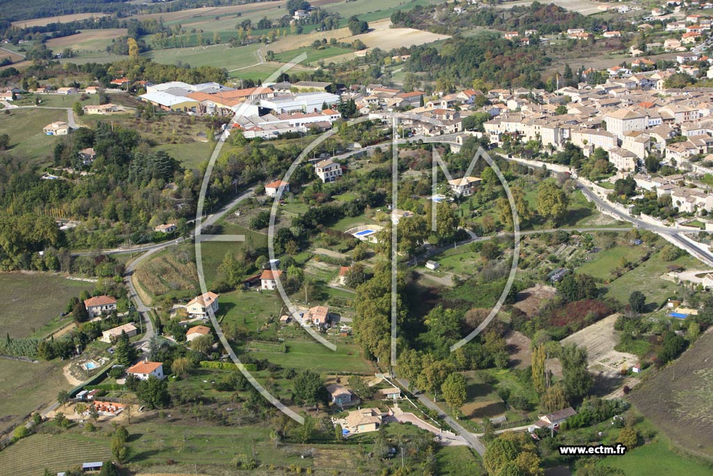 Photo arienne de Montpezat de Quercy