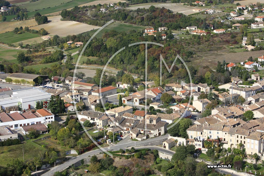Photo arienne de Montpezat de Quercy