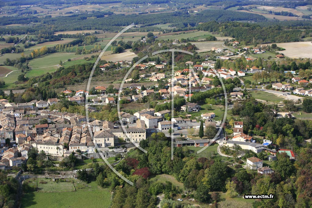 Photo arienne de Montpezat de Quercy