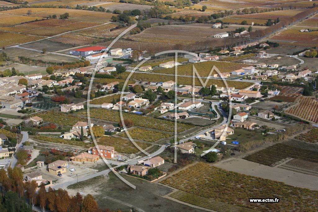 Photo arienne de Saint Maurice sur Eygues