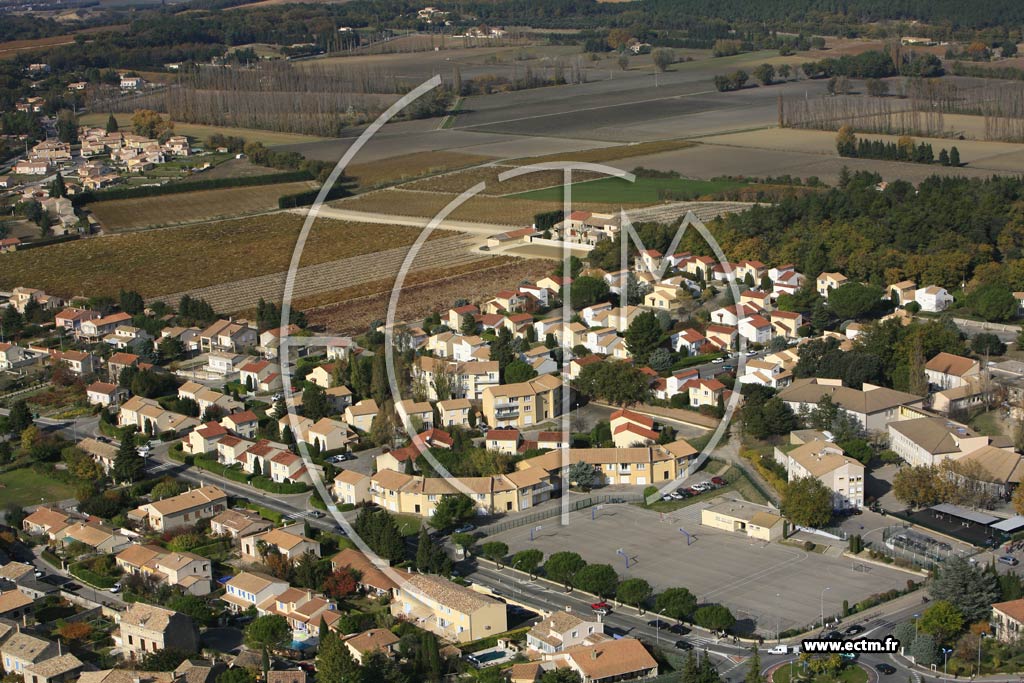 Photo arienne de Saint Paul Trois Chateaux
