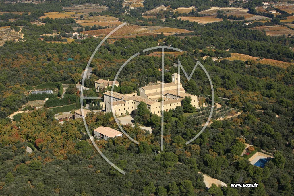 Photo arienne de Le Barroux - Monastere le Rendier