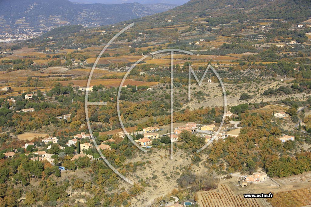 Photo arienne de Mirabel aux Baronnies