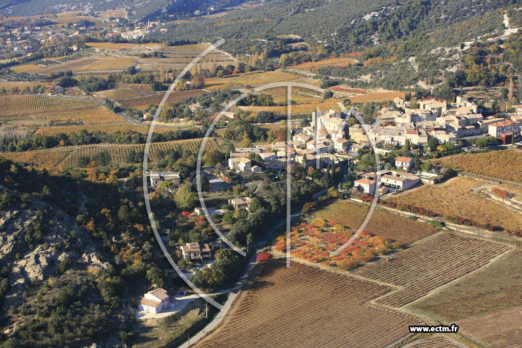 Photo arienne de Rousset les Vignes