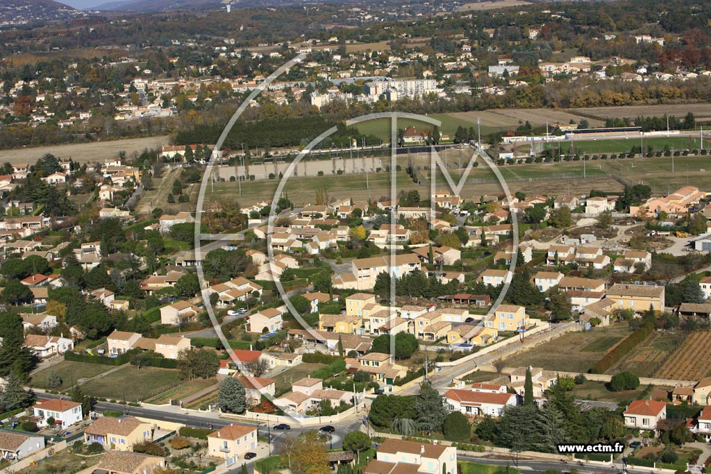 Photo arienne de Montelimar - les Champs