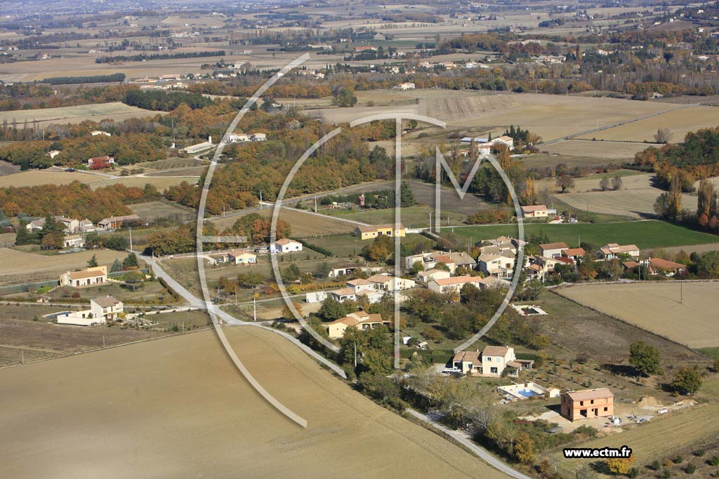 Photo arienne de Portes en Valdaine