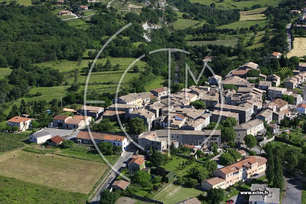 Photo arienne de Saint Jean le Centenier