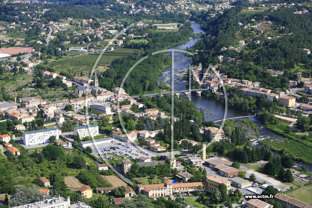 Photo arienne de Aubenas (le Pont d'Aubenas)