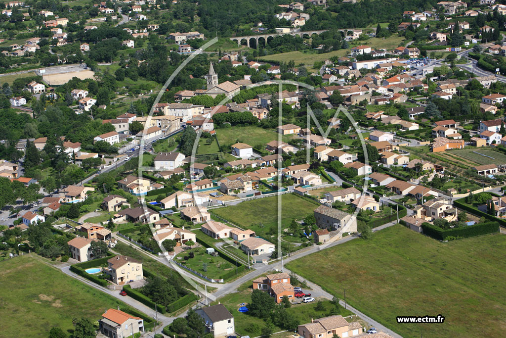 Photo arienne de Saint Etienne de Fontbellon