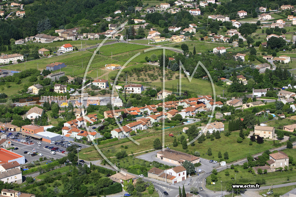 Photo arienne de Saint Etienne de Fontbellon
