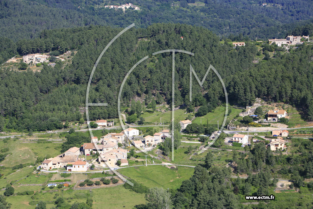 Photo arienne de Saint Julien du Serre