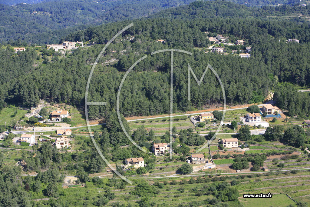 Photo arienne de Saint Julien du Serre