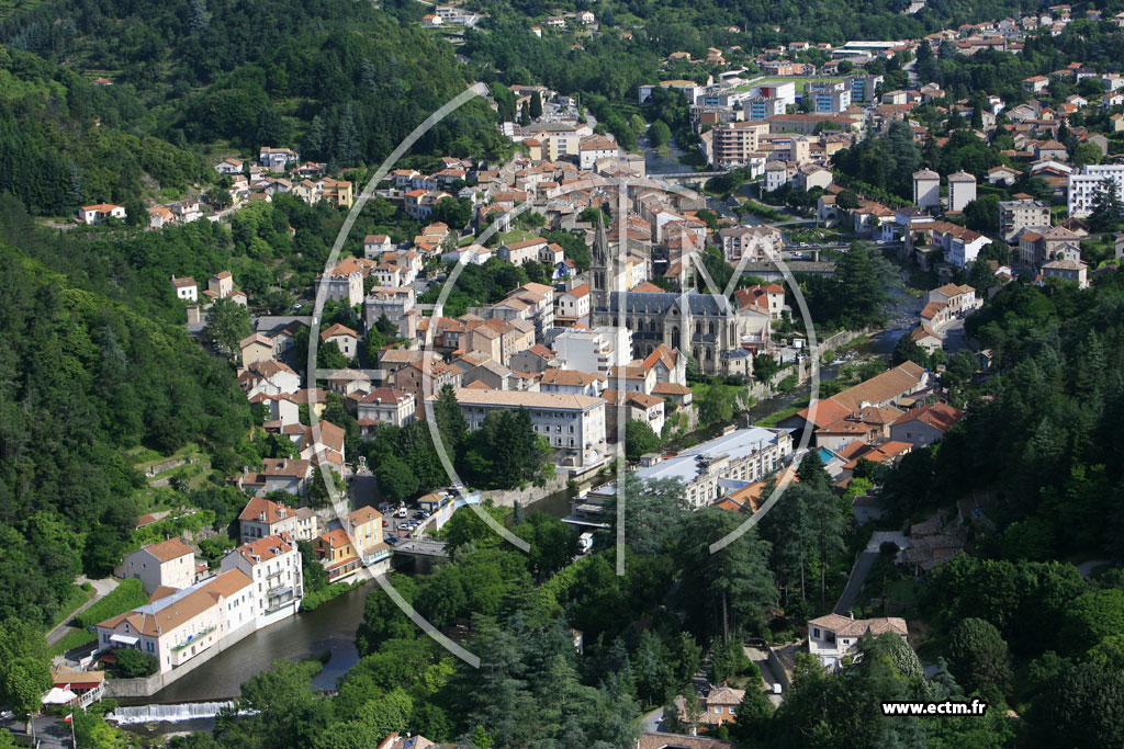Photo arienne de Vals les Bains