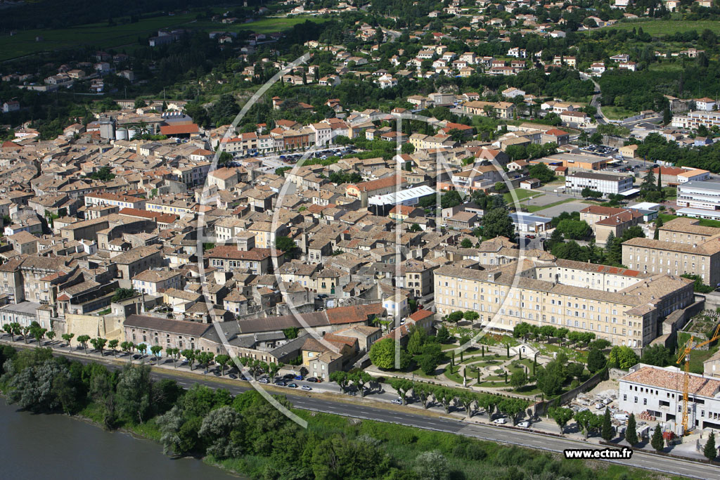 Photo arienne de Bourg Saint Andeol