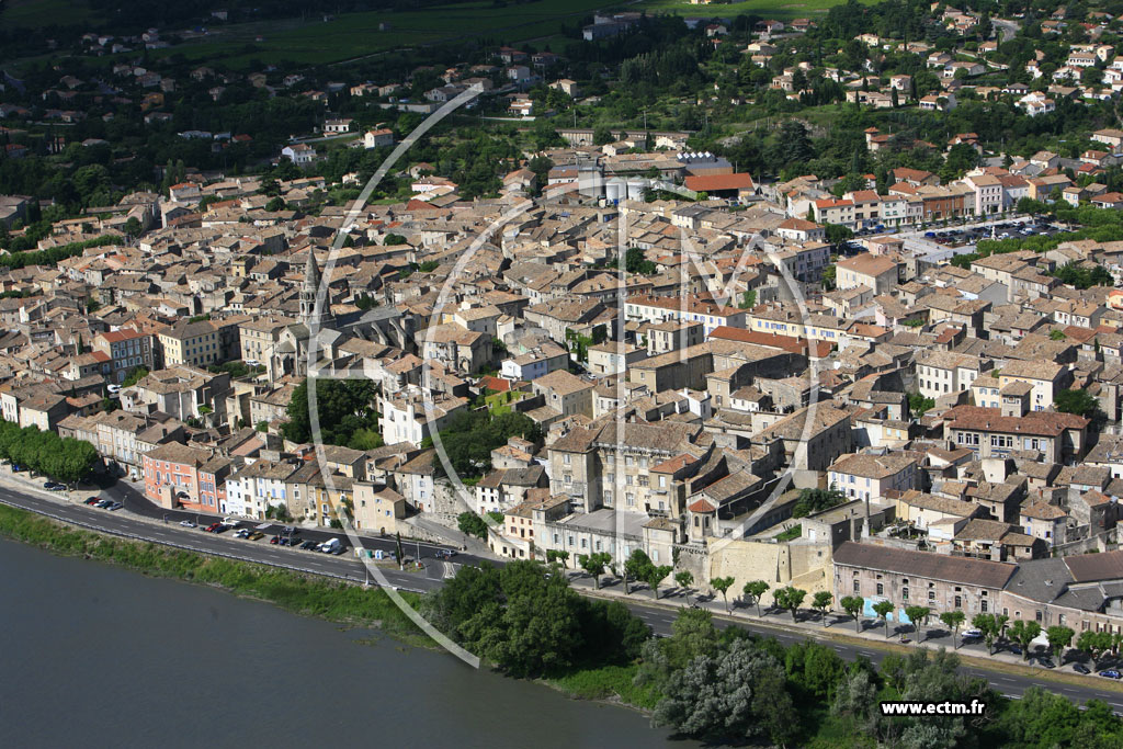 Photo arienne de Bourg Saint Andeol