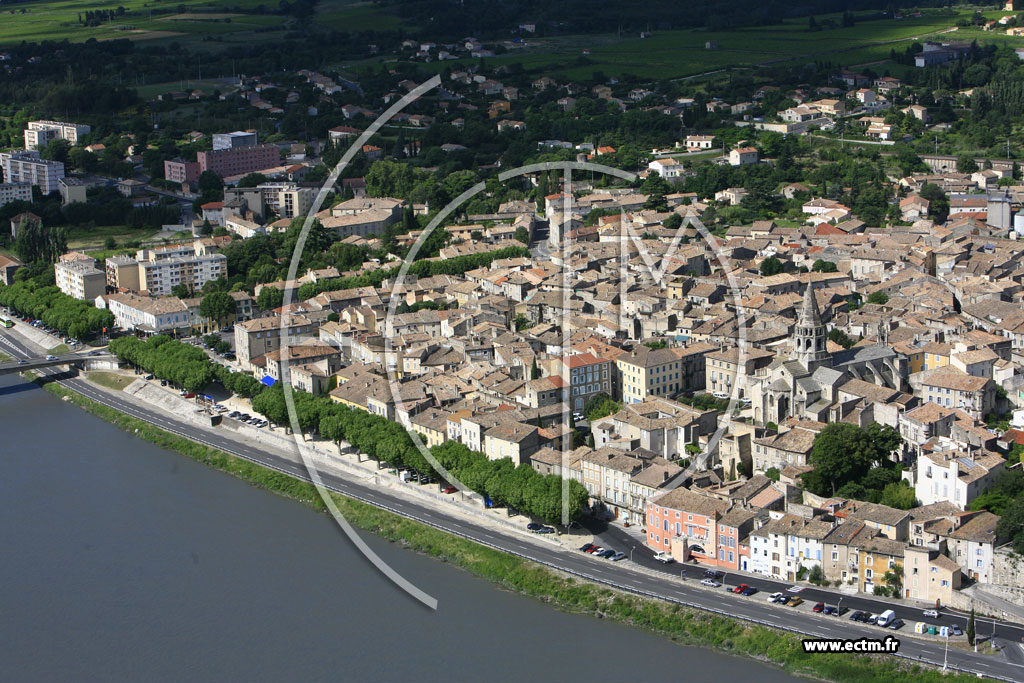 Photo arienne de Bourg Saint Andeol