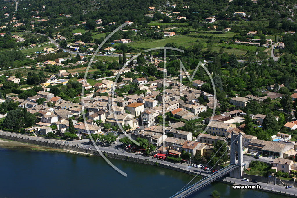 Photo arienne de Saint Martin d'Ardeche