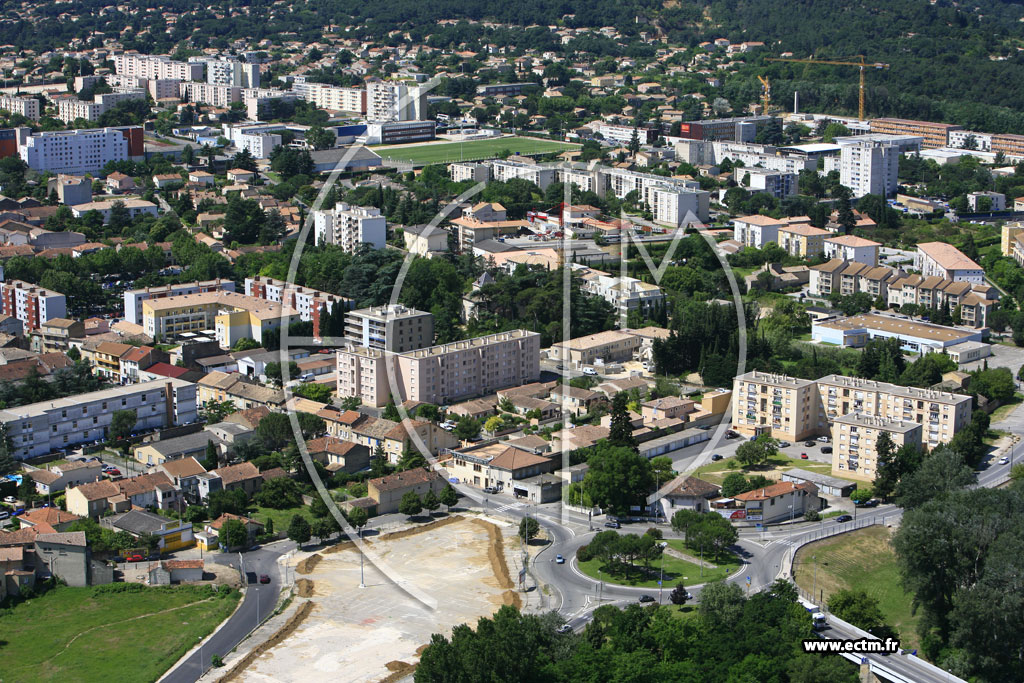 Photo arienne de Bagnols sur Ceze