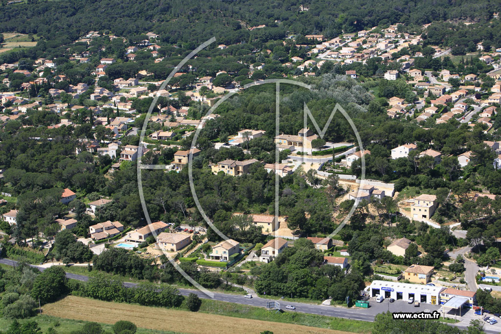 Photo arienne de Bagnols sur Ceze