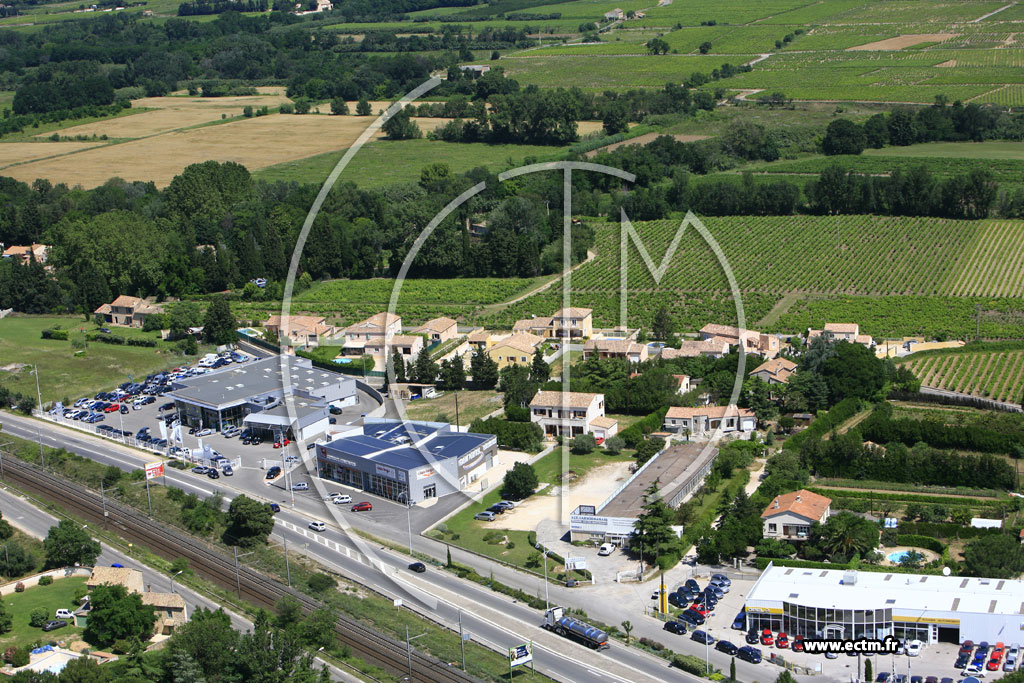 Photo arienne de Bagnols sur Ceze