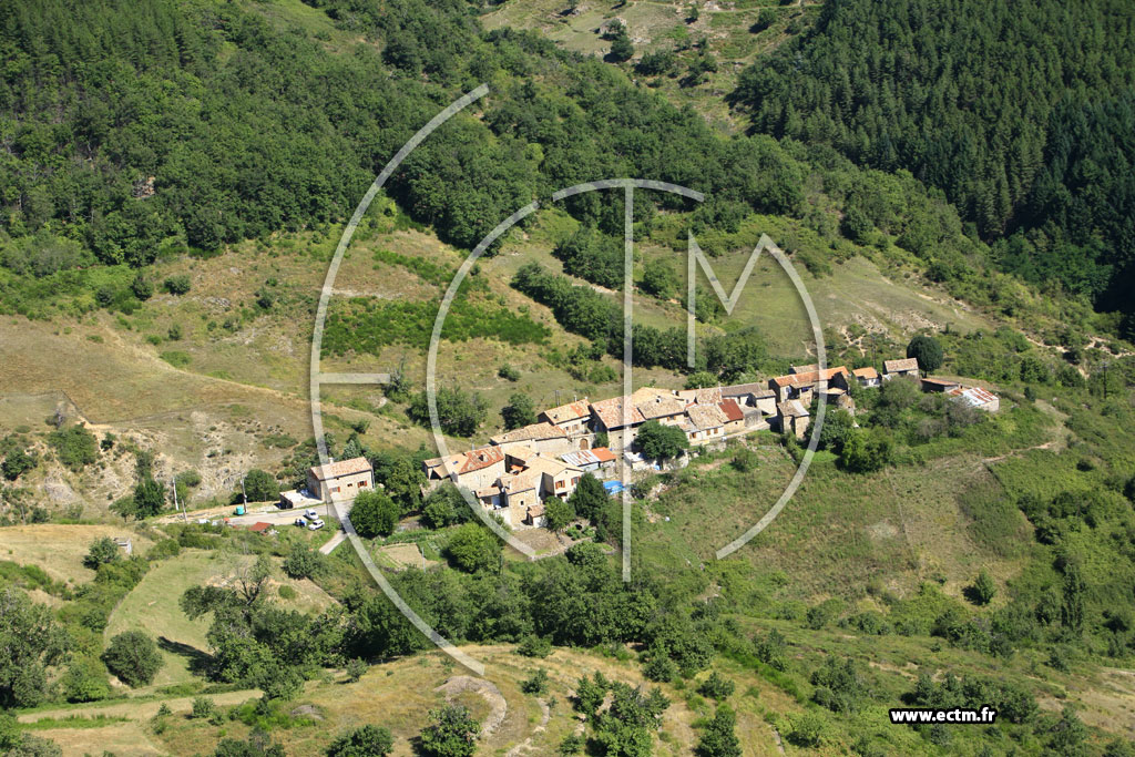Photo arienne de Saint Andeol de Vals (le Deves)