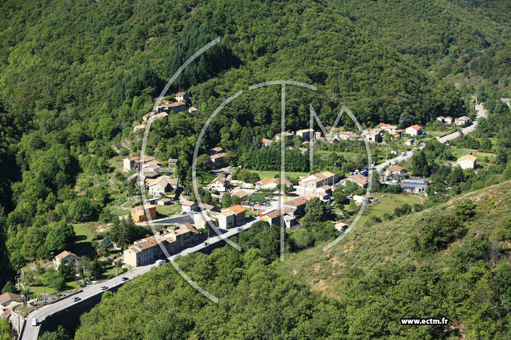 Photo arienne de Barnas (la Motte)