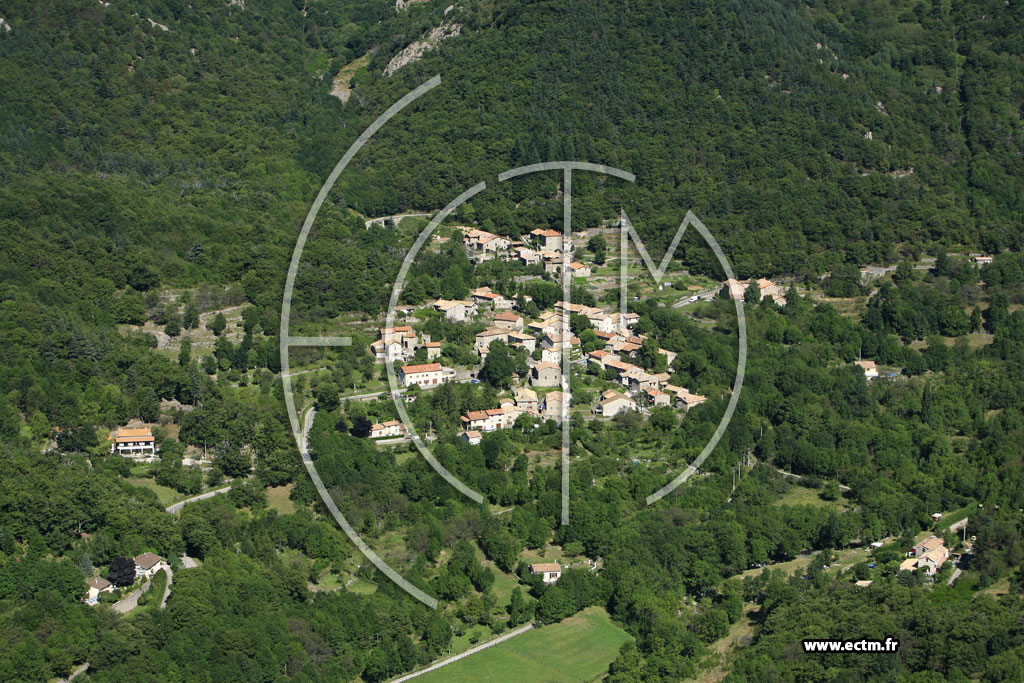 Photo arienne de labastide sur besorgues - freyssenet