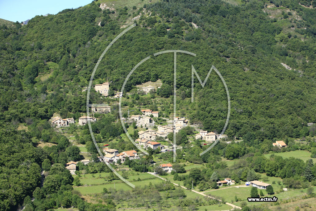 Photo arienne de Labastide sur Besorgues