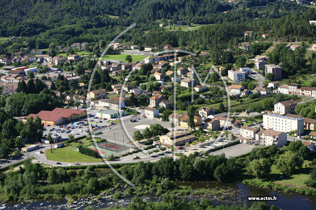 Photo arienne de Lalevade d'Ardeche