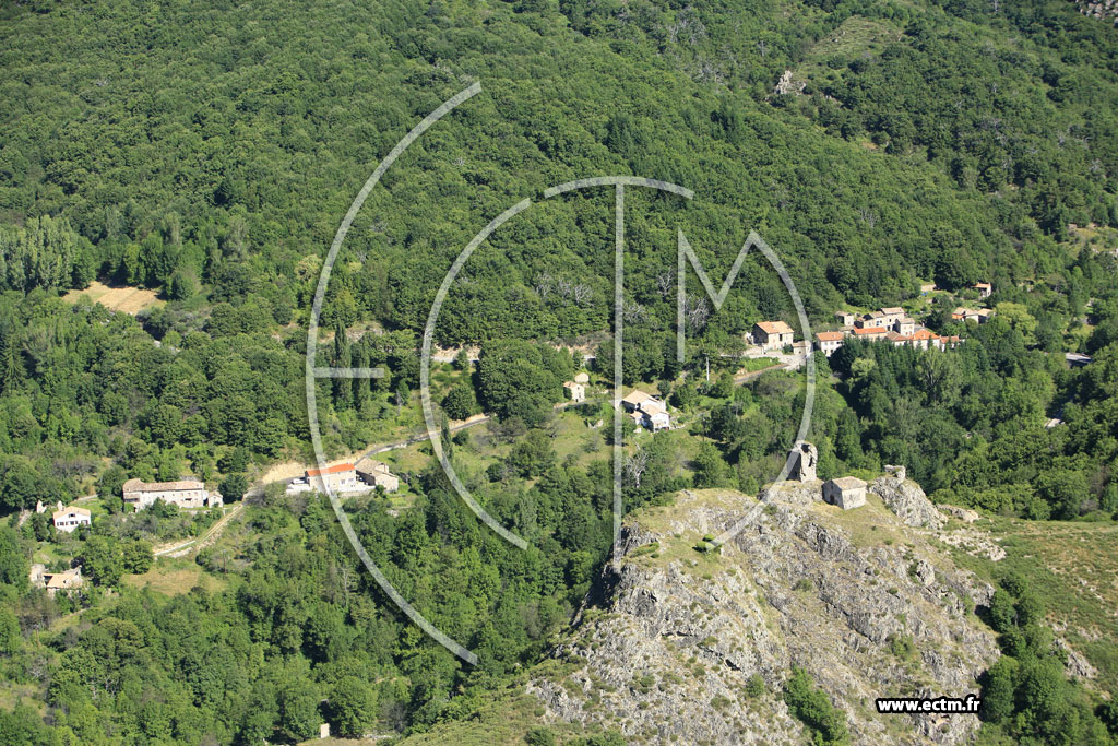 Photo arienne de Mayres (le Vieux Mayres)