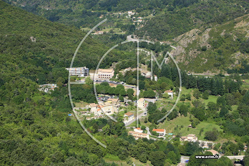 Photo arienne de Meyras (Neyrac les Bains)