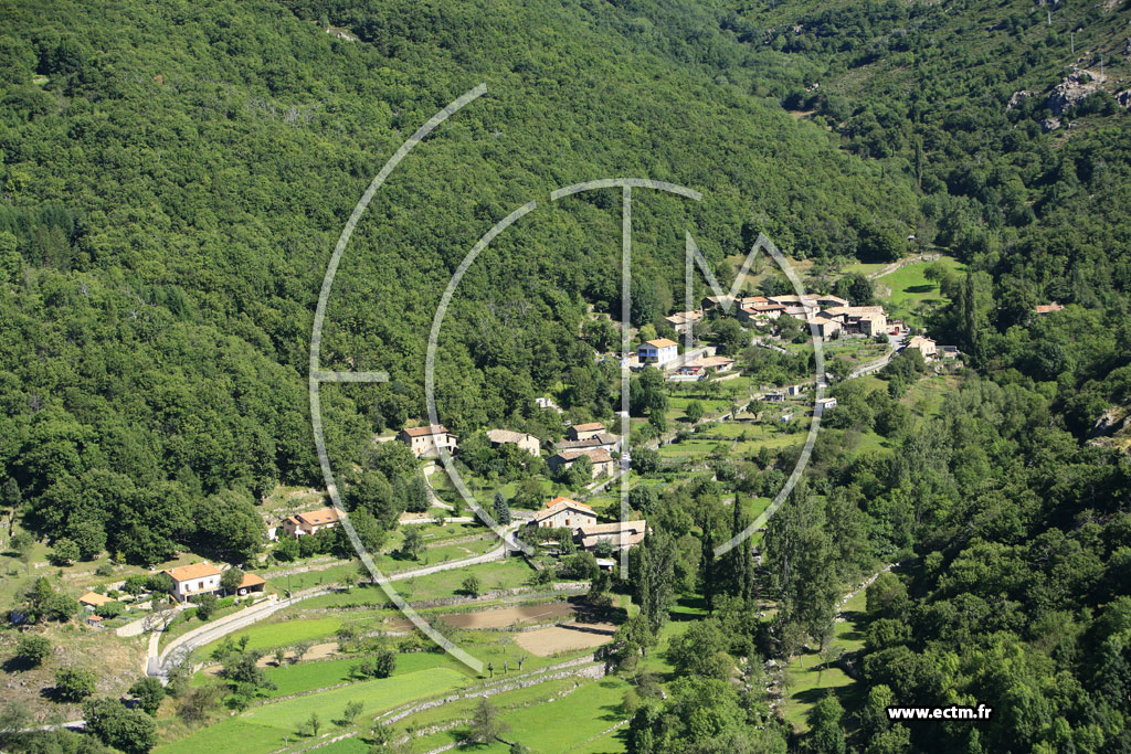 Photo arienne de Montpezat sous Bauzon