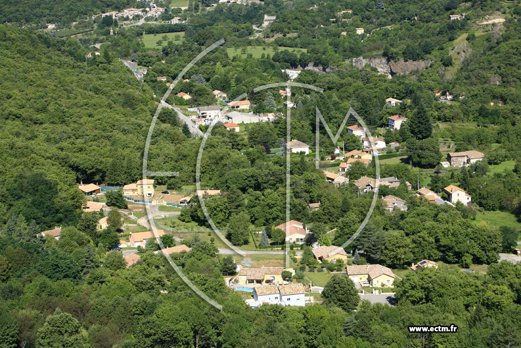 Photo arienne de Montpezat sous Bauzon (les Soubeyrols)