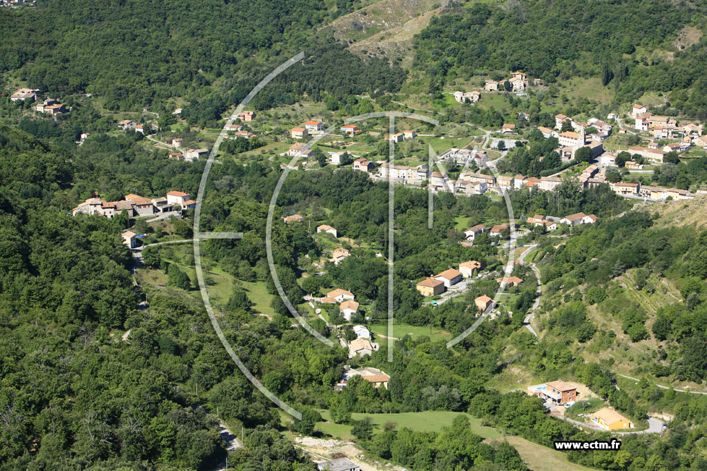 Photo arienne de Saint Pierre de Colombier