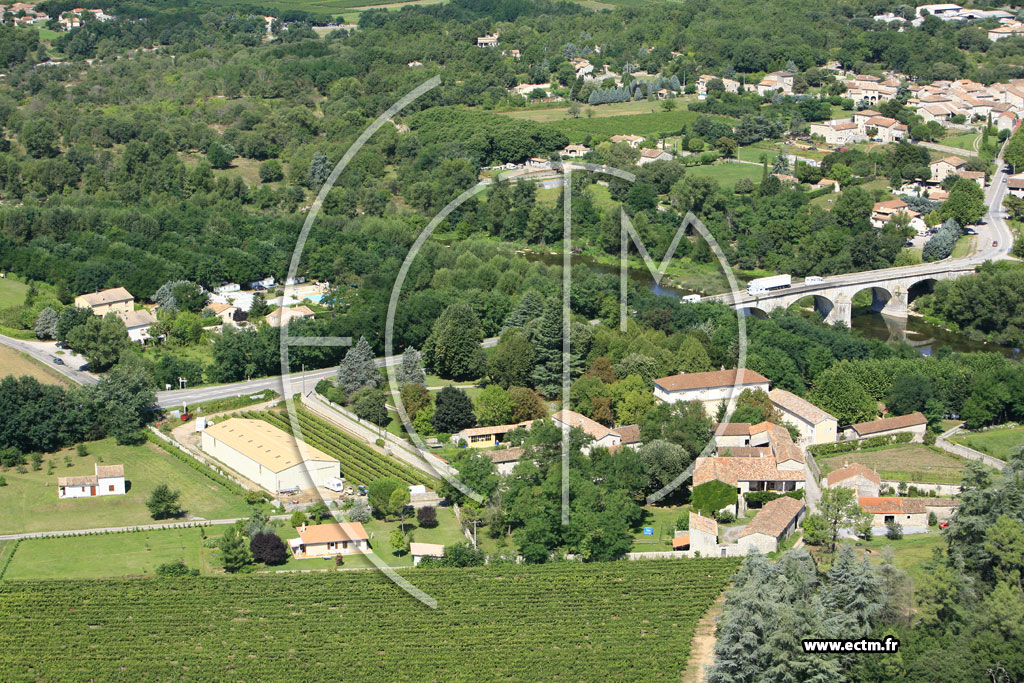 Photo arienne de Beaulieu (les Lebres)