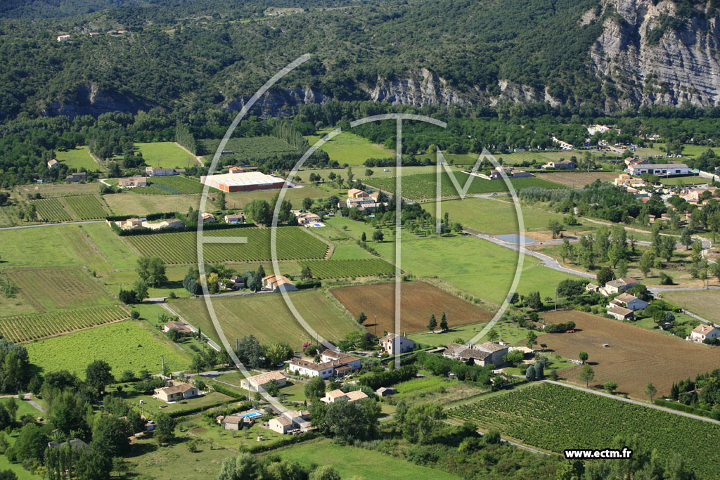 Photo arienne de Vallon Pont d'Arc (les Mazes)