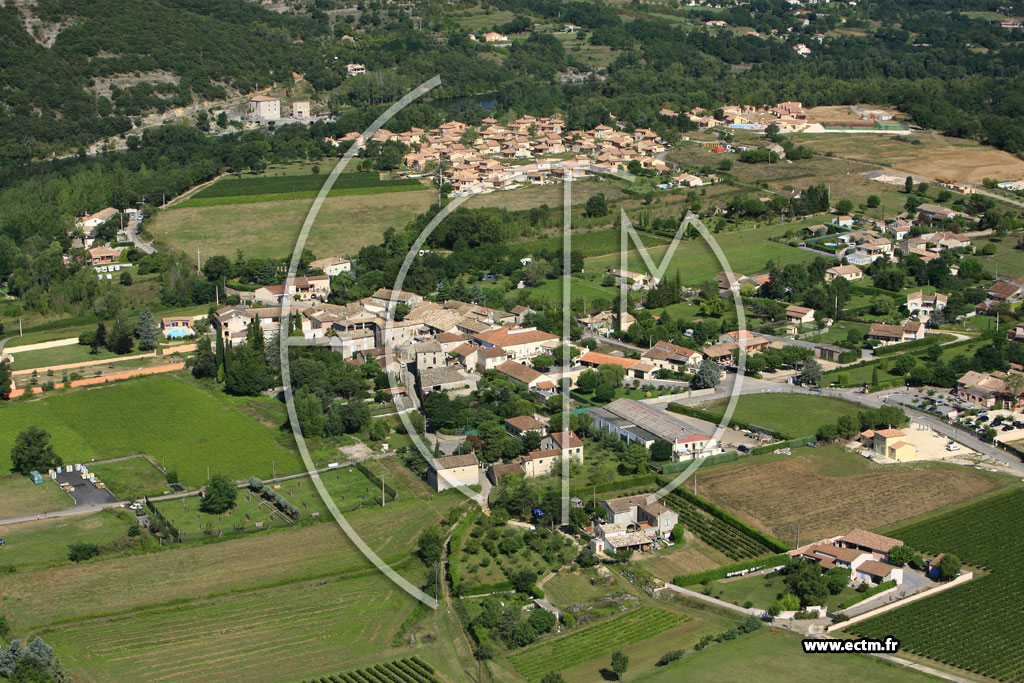 Photo arienne de Vallon Pont d'Arc (les Mazes)