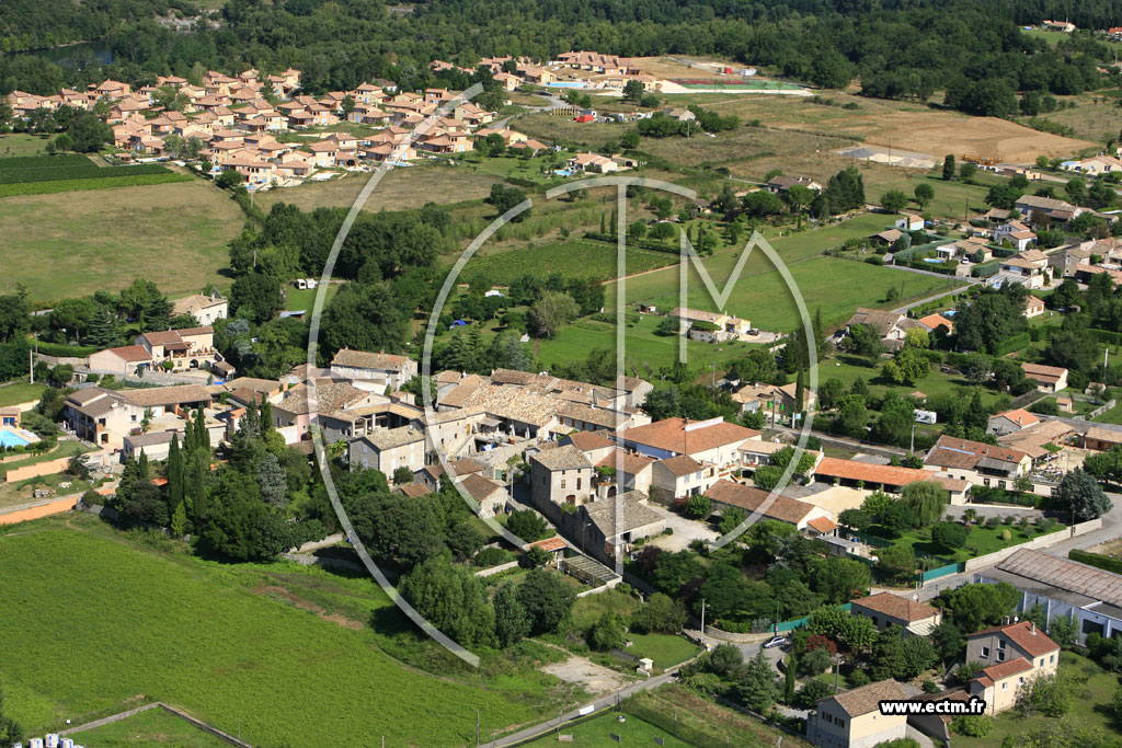 Photo arienne de Vallon Pont d'Arc (les Mazes)