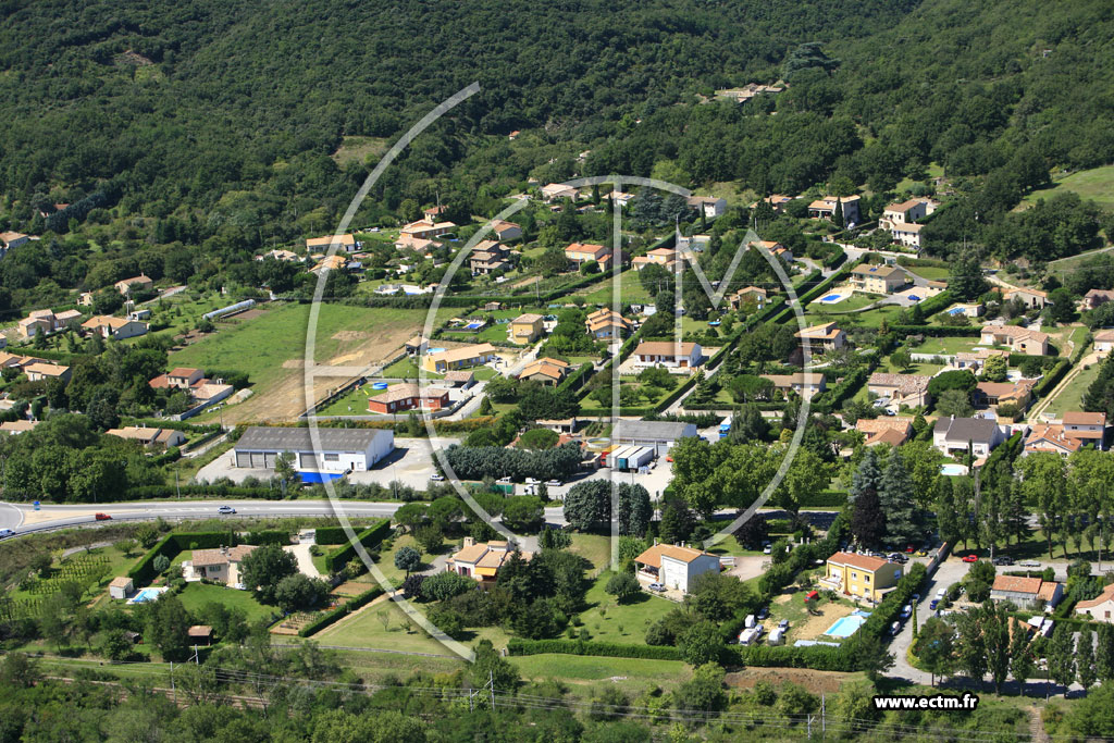 Photo arienne de Saint Georges les Bains