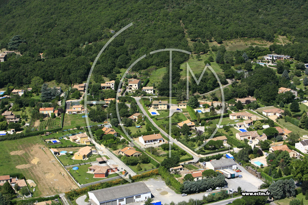 Photo arienne de Saint Georges les Bains