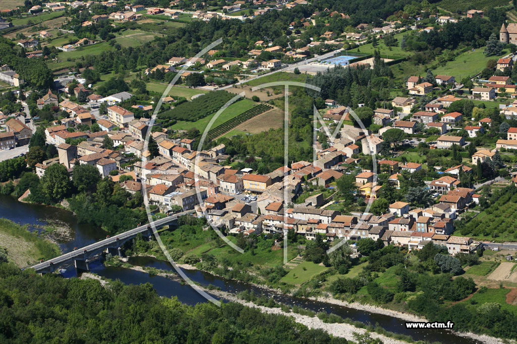 Photo arienne de Saint Laurent du Pape