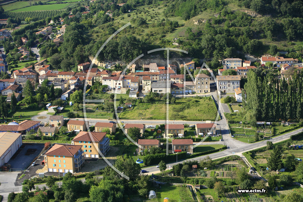 Photo arienne de Saint Donat sur l'Herbasse