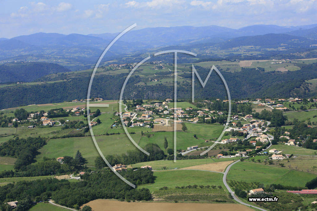 Photo arienne de Saint Jean de Muzols (l'Ubac)