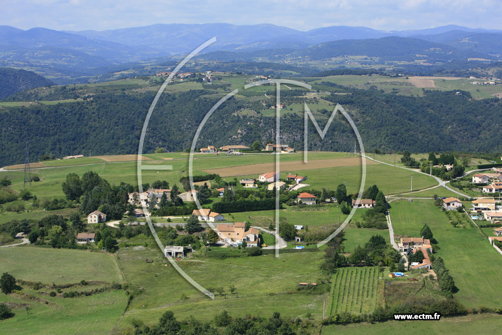 Photo arienne de Saint Jean de Muzols (l'Ubac)