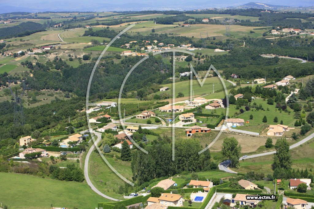 Photo arienne de Saint Jean de Muzols (l'Ubac)