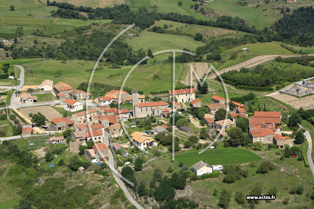Photo arienne de Saint Victor (Deyras)